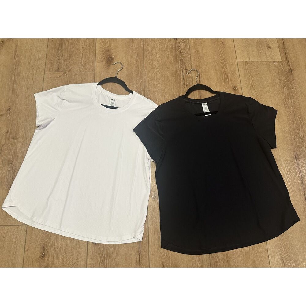 Women's RBX Active Tees Lot of 2 White & Black XL EUC!